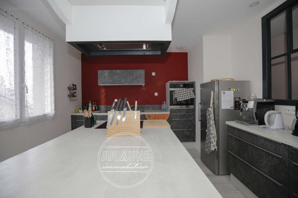 Immeuble de rapport aux multiples possibilités   Secteur Gare des Charentes - photo 7
