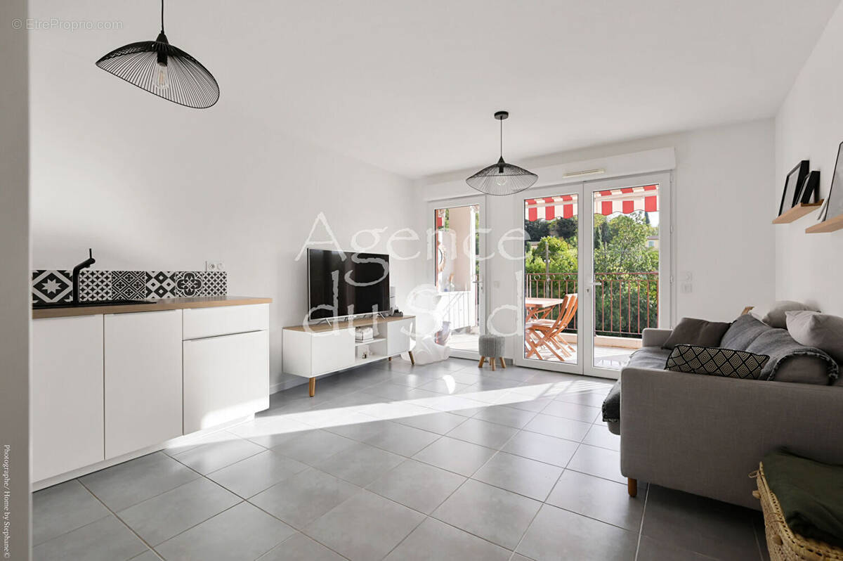 Appartement à SAINT-ZACHARIE