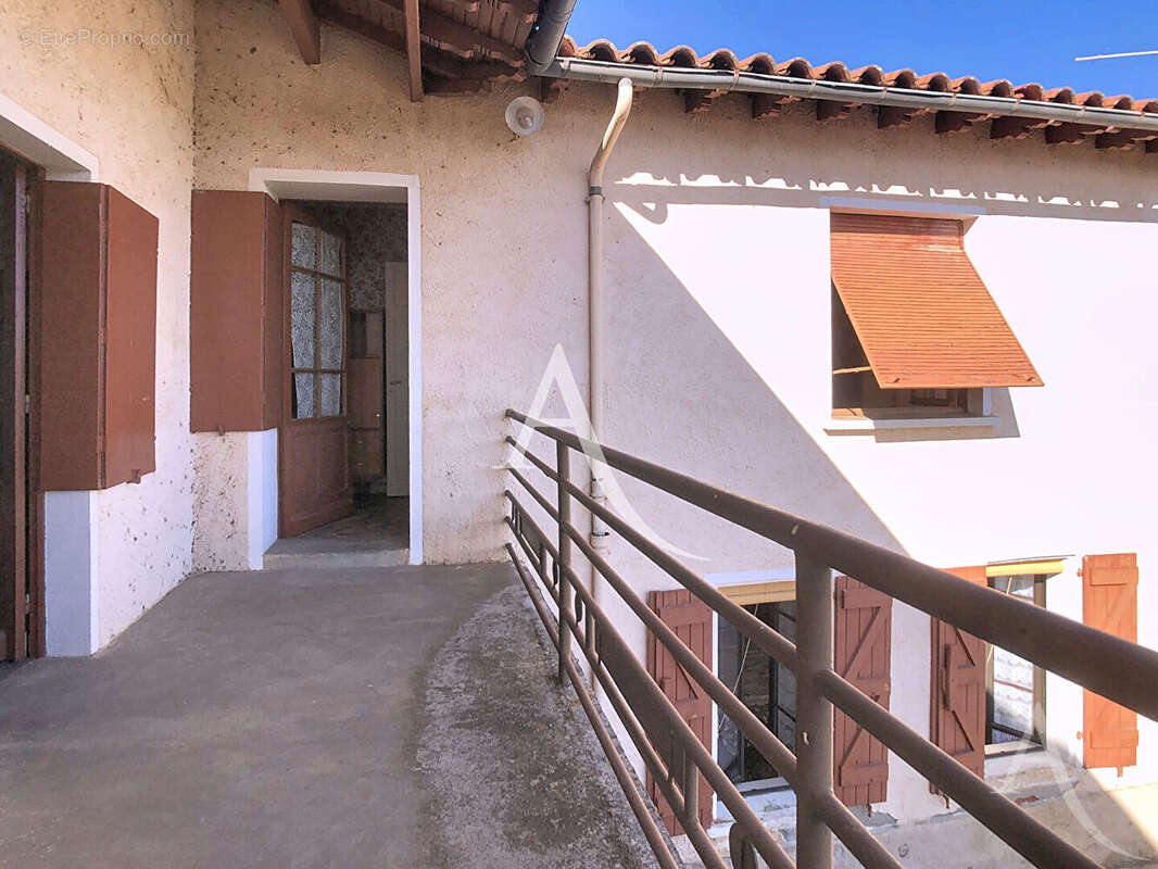 Maison à LONGAGES