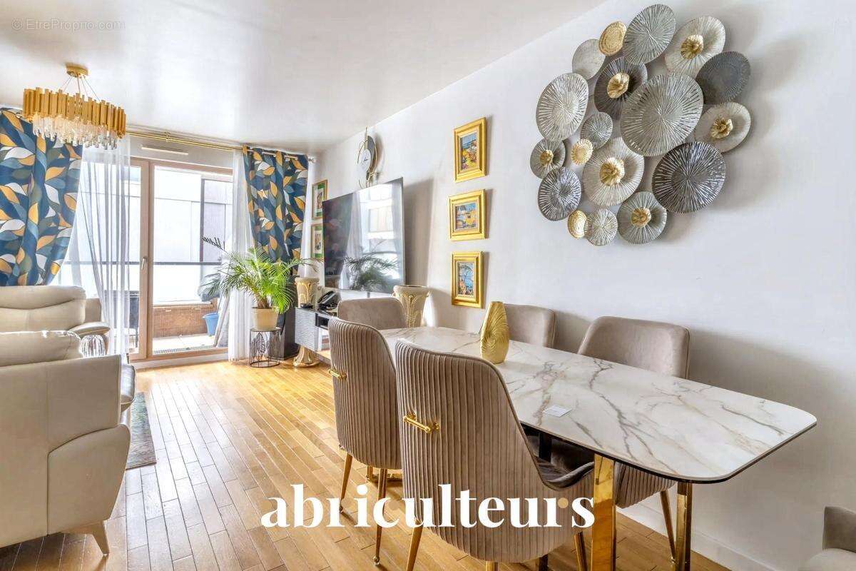 Appartement à COLOMBES