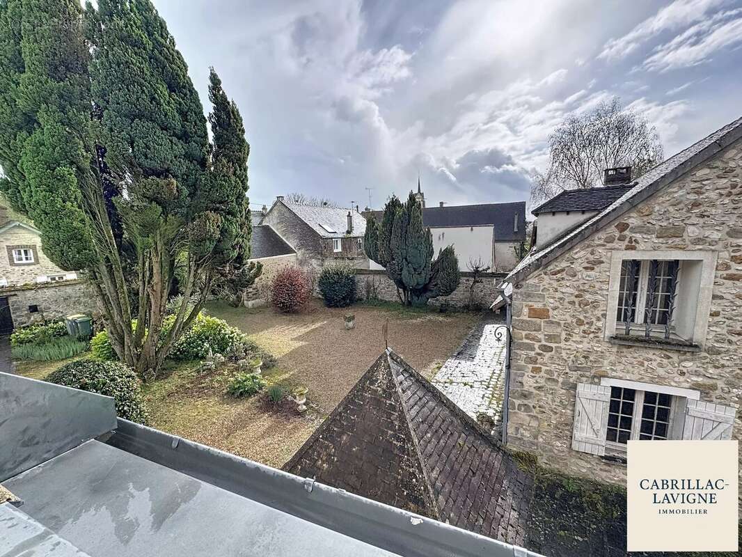 Appartement à VERNOU-LA-CELLE-SUR-SEINE