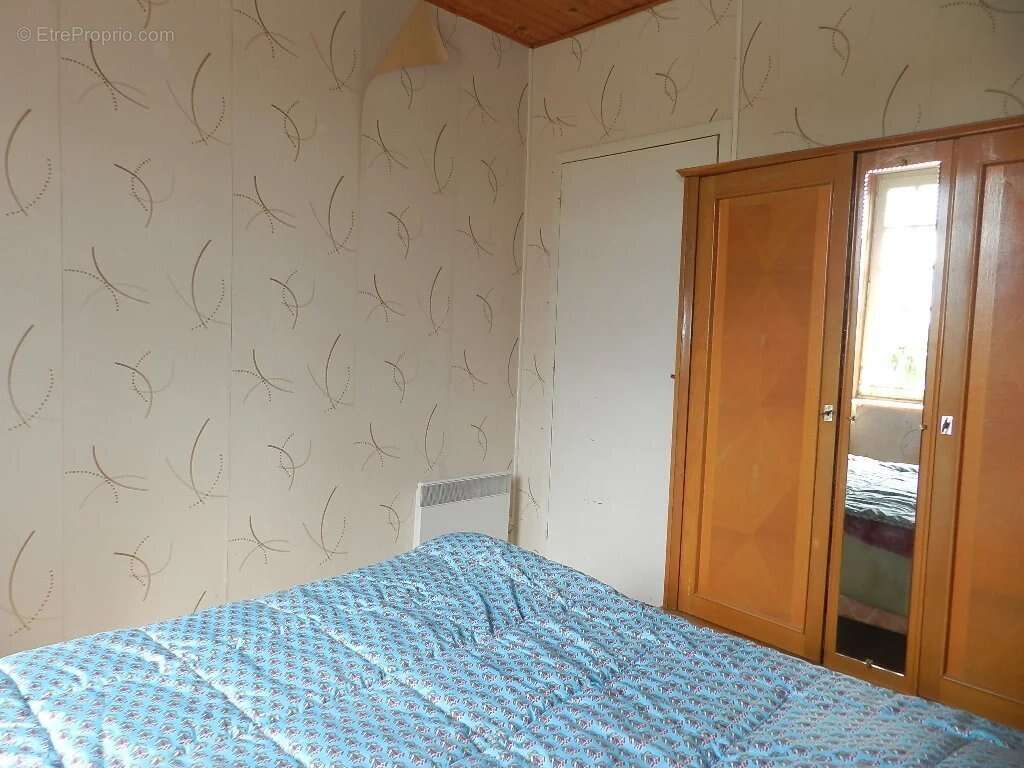 Maison à SAINT-PIERRE-SUR-DIVES