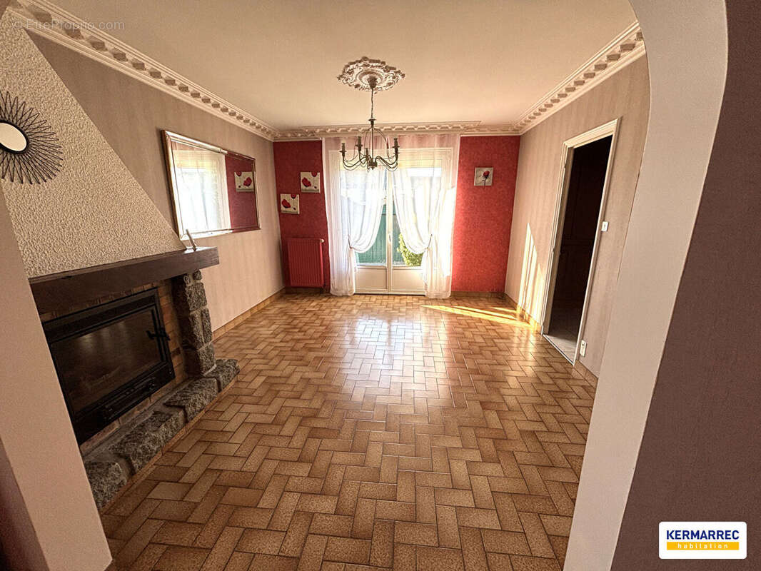 Maison à LOUVIGNE-DE-BAIS