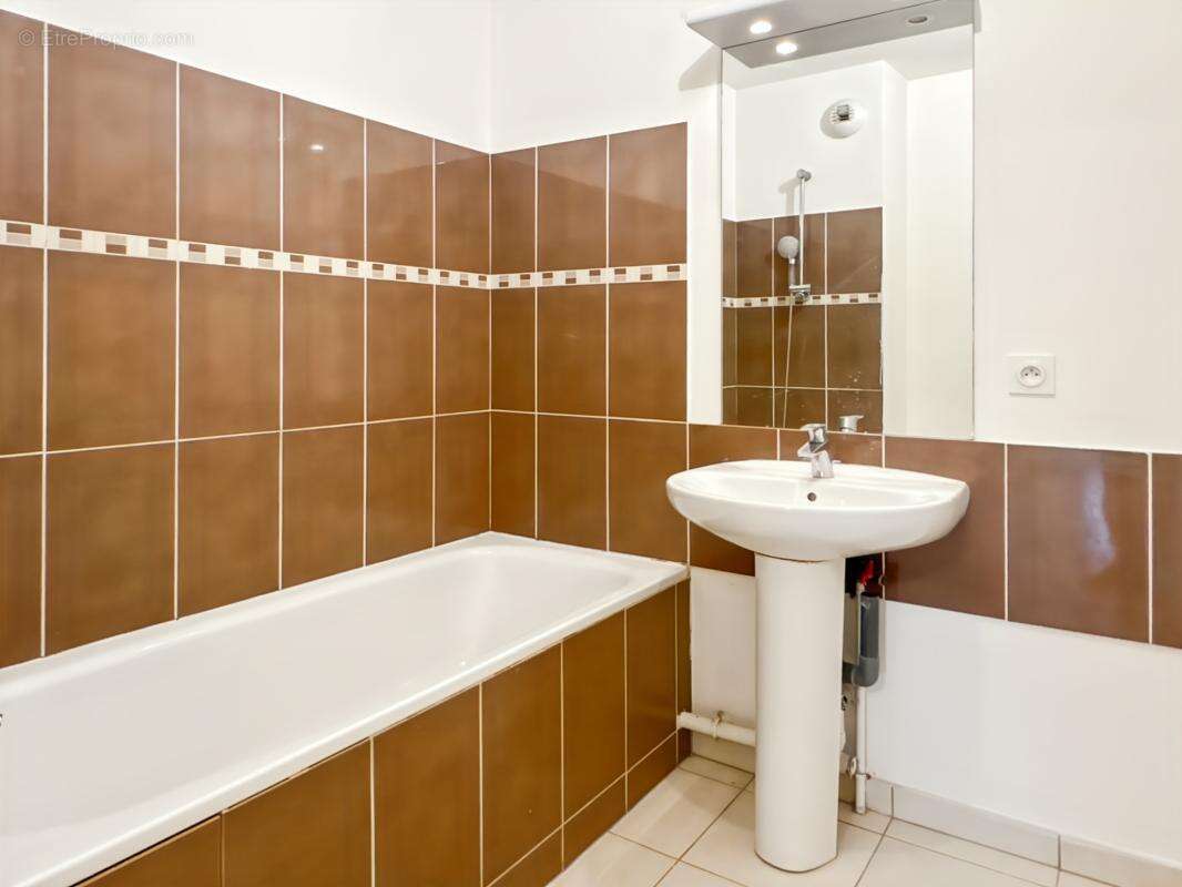 Appartement à LIEUSAINT