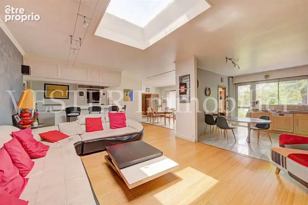 À deux pas de Paris, maison généreuse pensée pour bien vivre... - photo 4