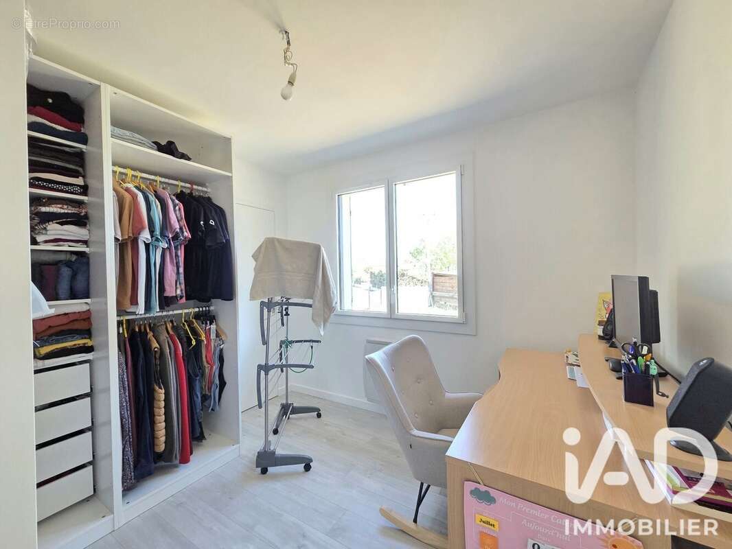 Maison 97 m² à Benassay  - photo 9