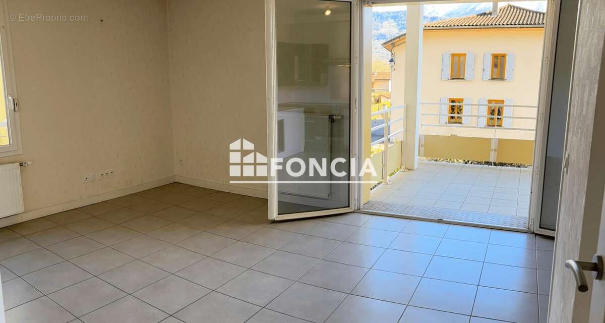 Appartement à CROLLES