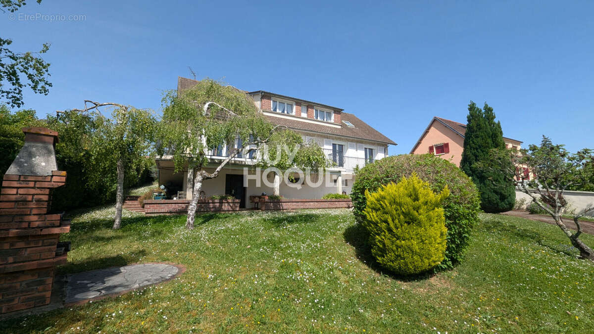 Maison à SAINT-BRIS-LE-VINEUX