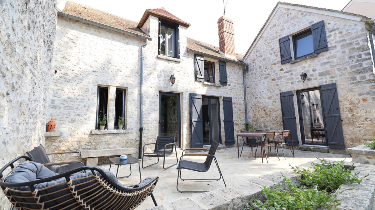 Maison à MILLY-LA-FORET