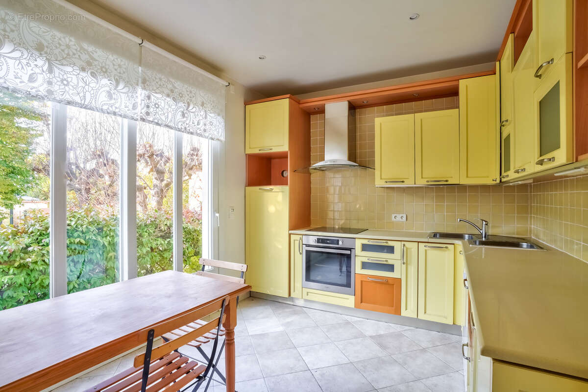 Maison à LE VESINET