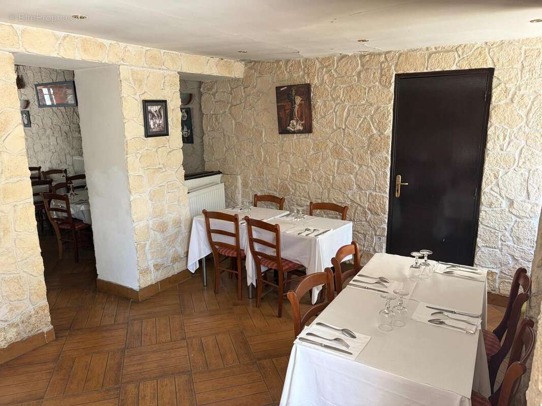Commerce 350 m² à Saint-Mammes  - photo 5