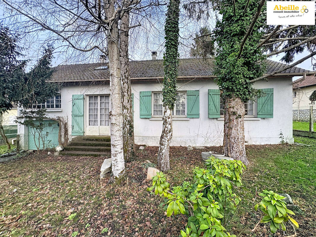 Exclusivité, Ensemble immobilier avec maison de 90m2 et atelier indépendant. - photo 4