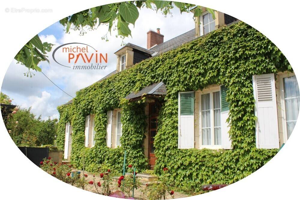 Maison à LA GUERCHE-SUR-L'AUBOIS