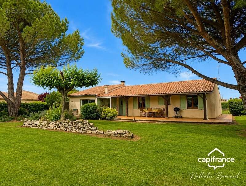 Maison de plain-pied 115 m² ALLEZ ET CAZENEUVE (47) - photo 2