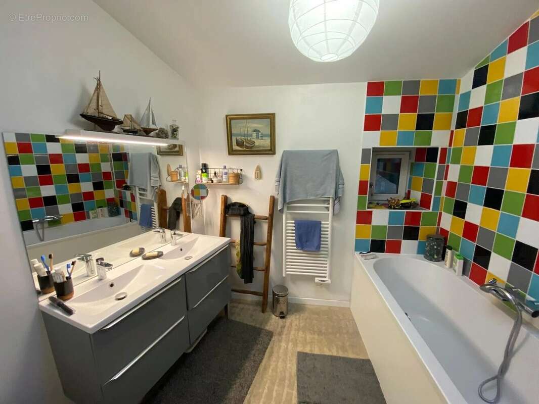 Maison à SAINT-PAUL-LES-FONTS