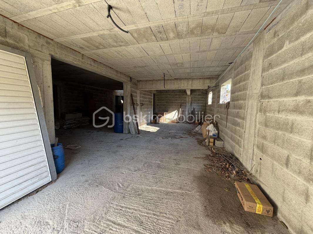 Maison à SECHILIENNE