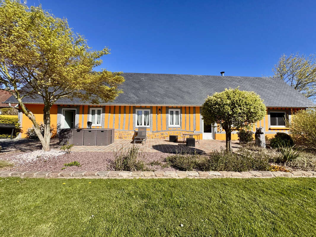 Maison à GUEUTTEVILLE-LES-GRES