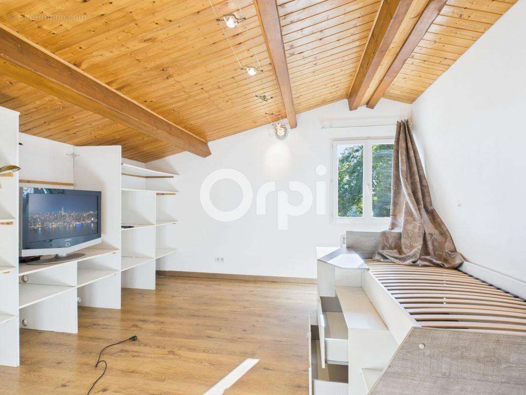 Maison à MONTAUROUX