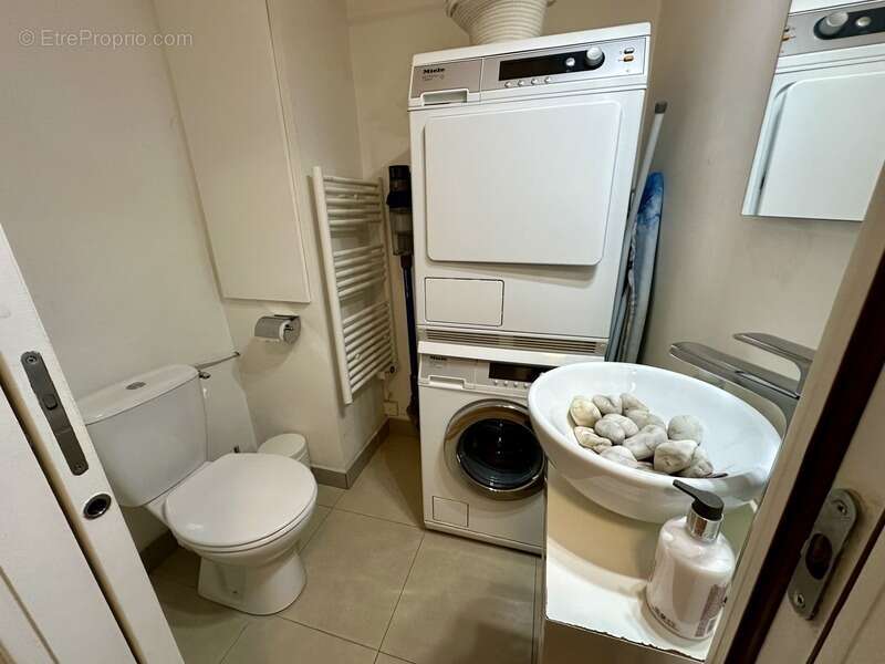 Appartement à PARIS-7E