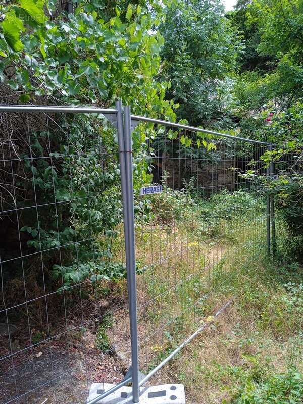 Maison à SALVEZINES