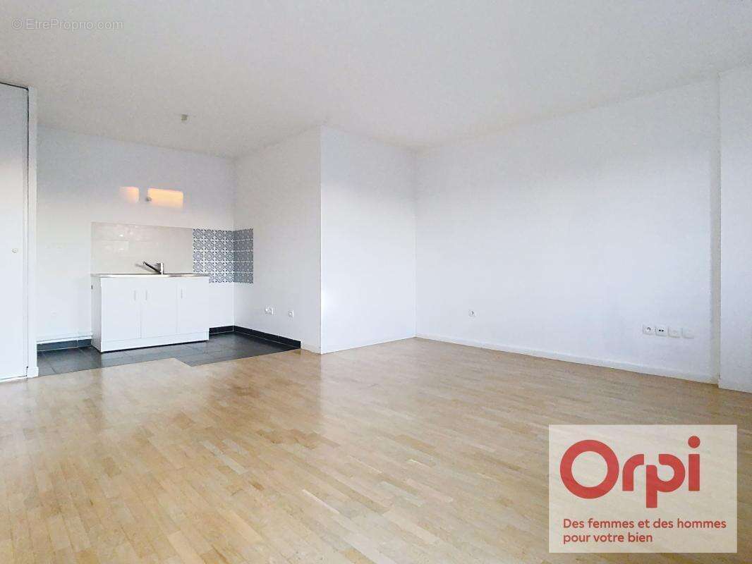 Appartement à LE PLESSIS-ROBINSON