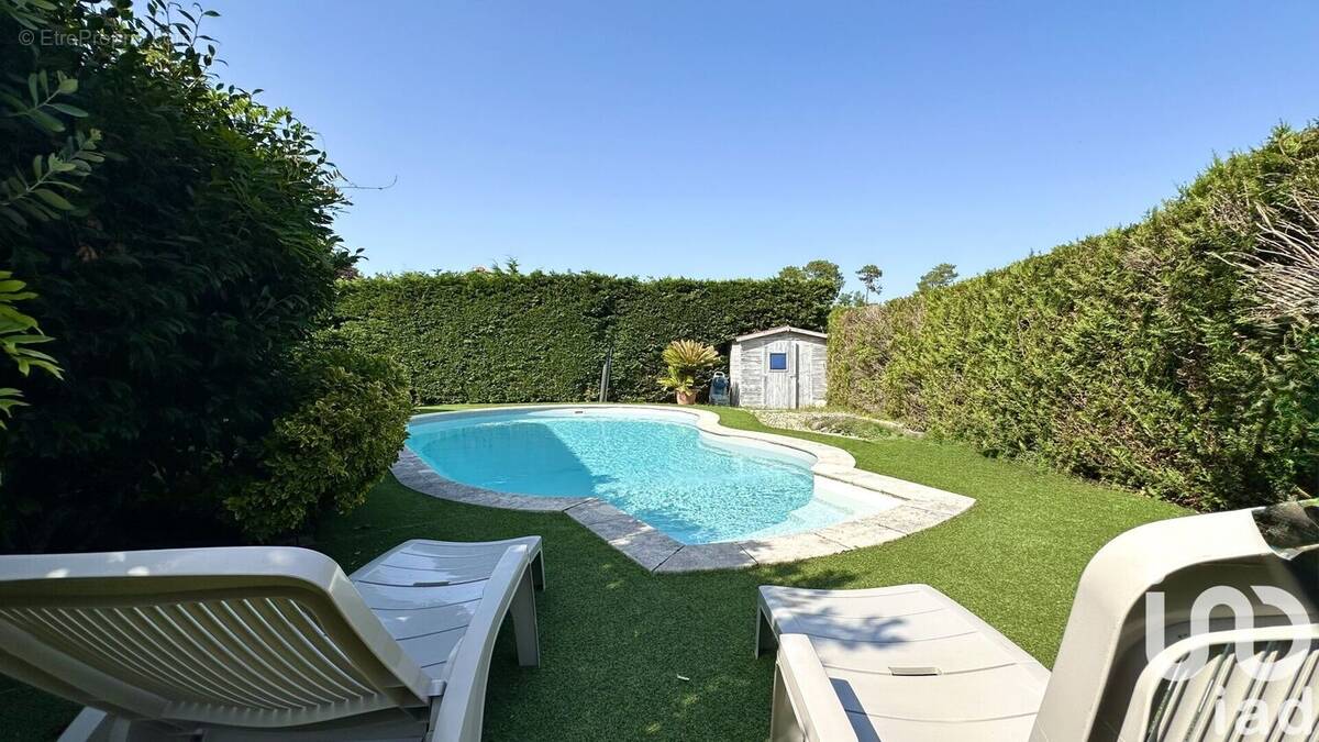 Photo 1 - Maison à ARES