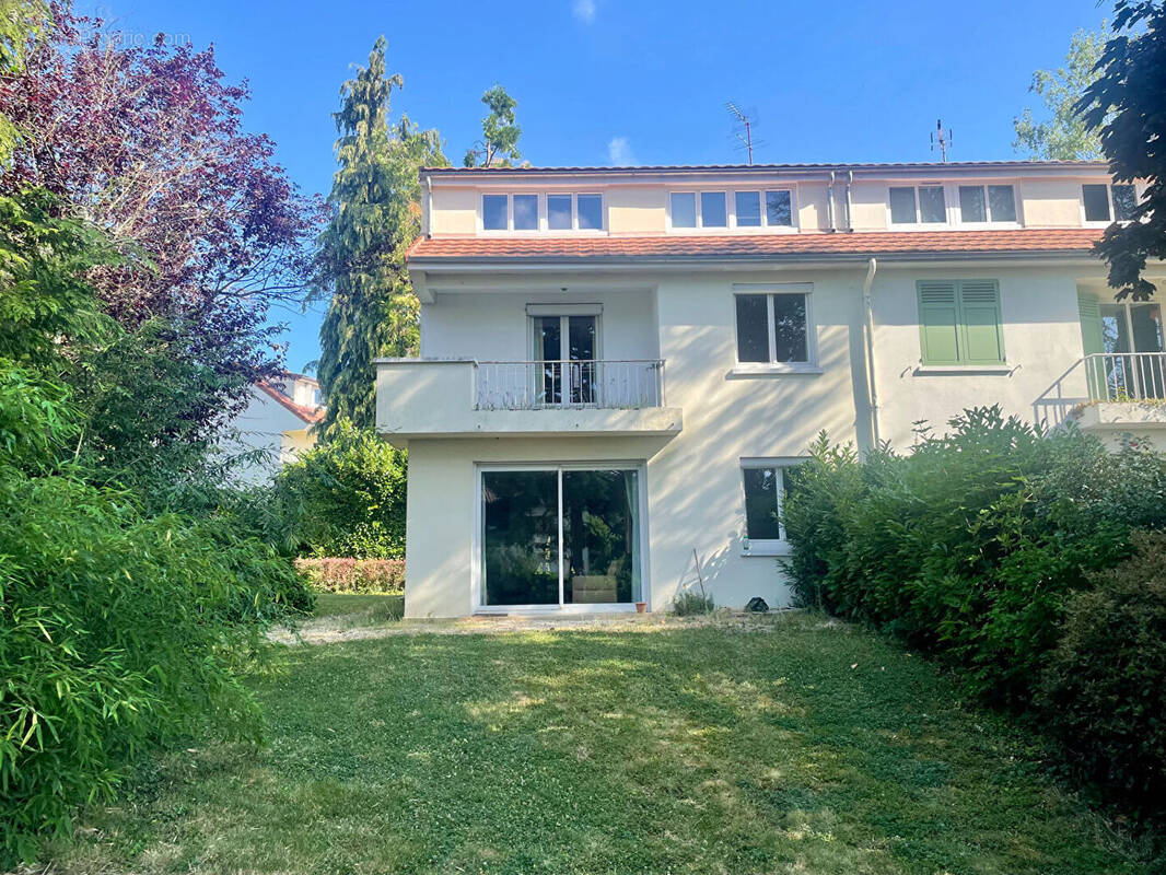 Maison à MONTMORENCY