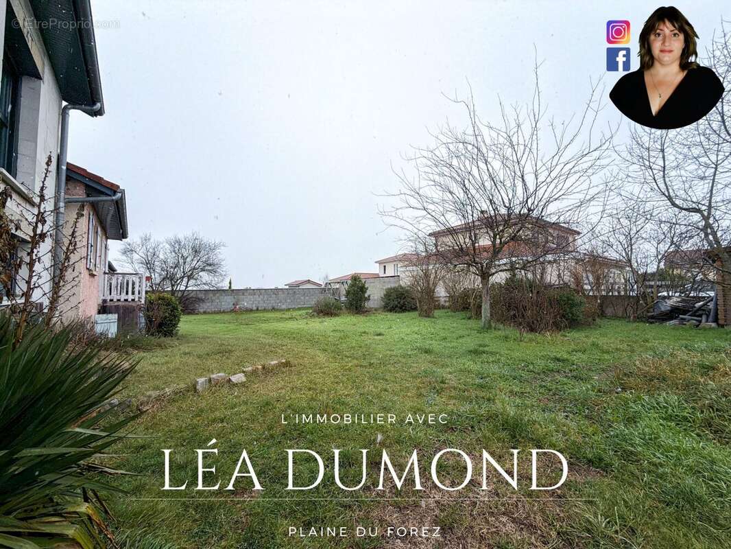 Maison 220 m² à Saint-Romain-Le-Puy  - photo 6