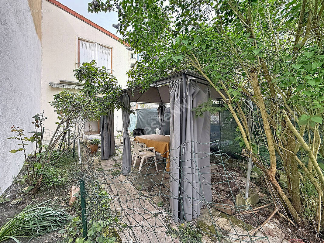 Maison à MONTREUIL