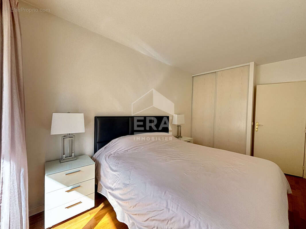 Appartement à LEVALLOIS-PERRET