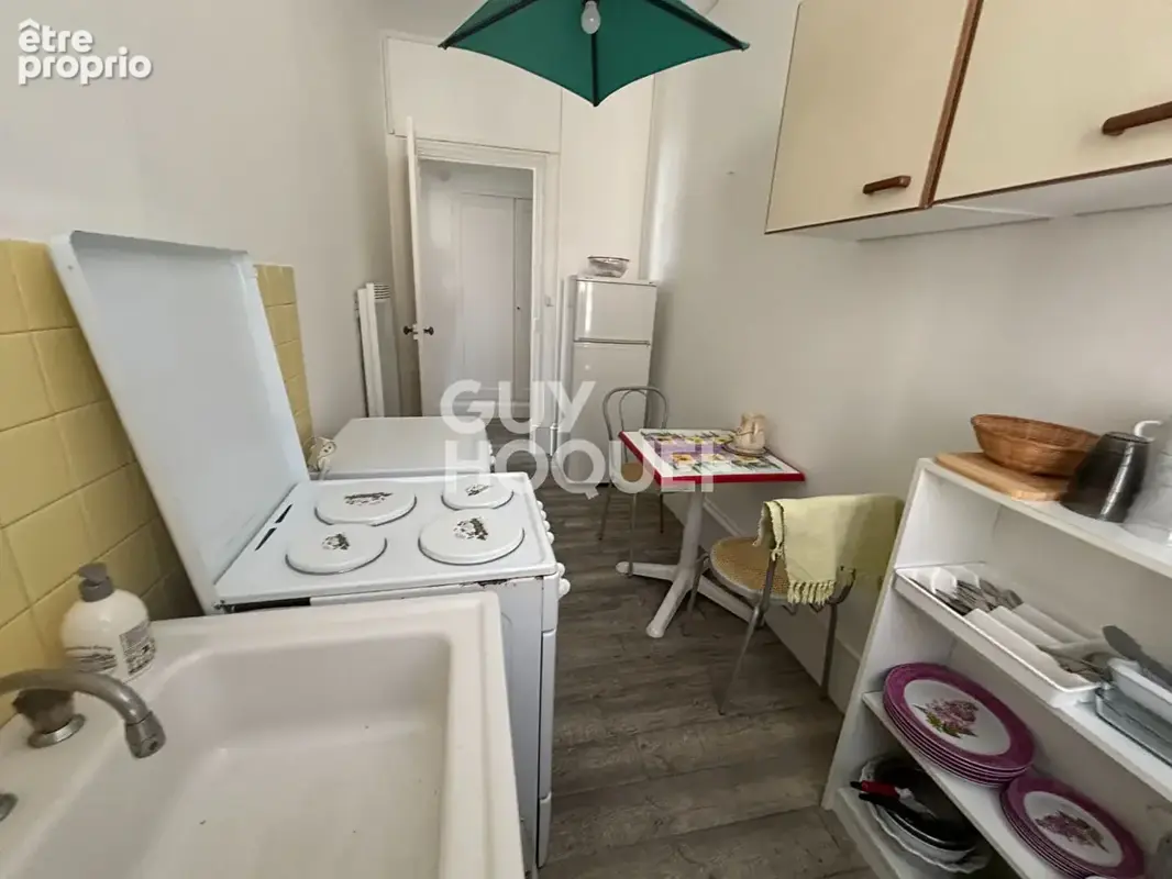 Appartement T1 à vendre au centre-ville d'Aubenas - photo 5