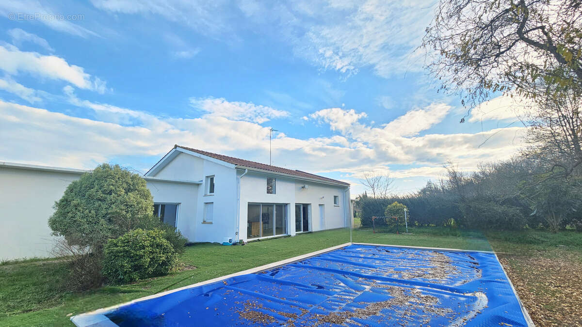 Maison à BENESSE-MAREMNE
