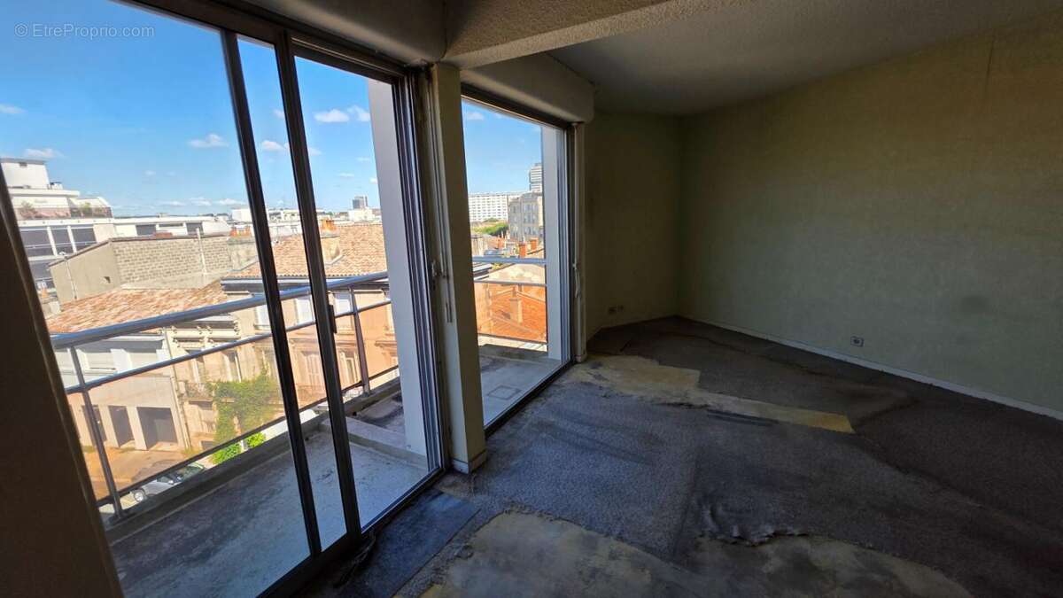 Studio 29m² Balcon + Cave Bordeaux Tondu - photo 2