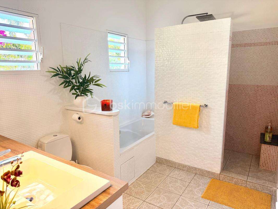 Maison à SAINT-FRANCOIS