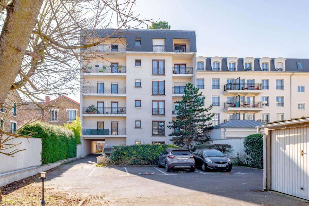 Appartement à LE RAINCY