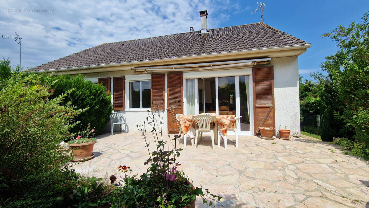 Maison à MAINTENON