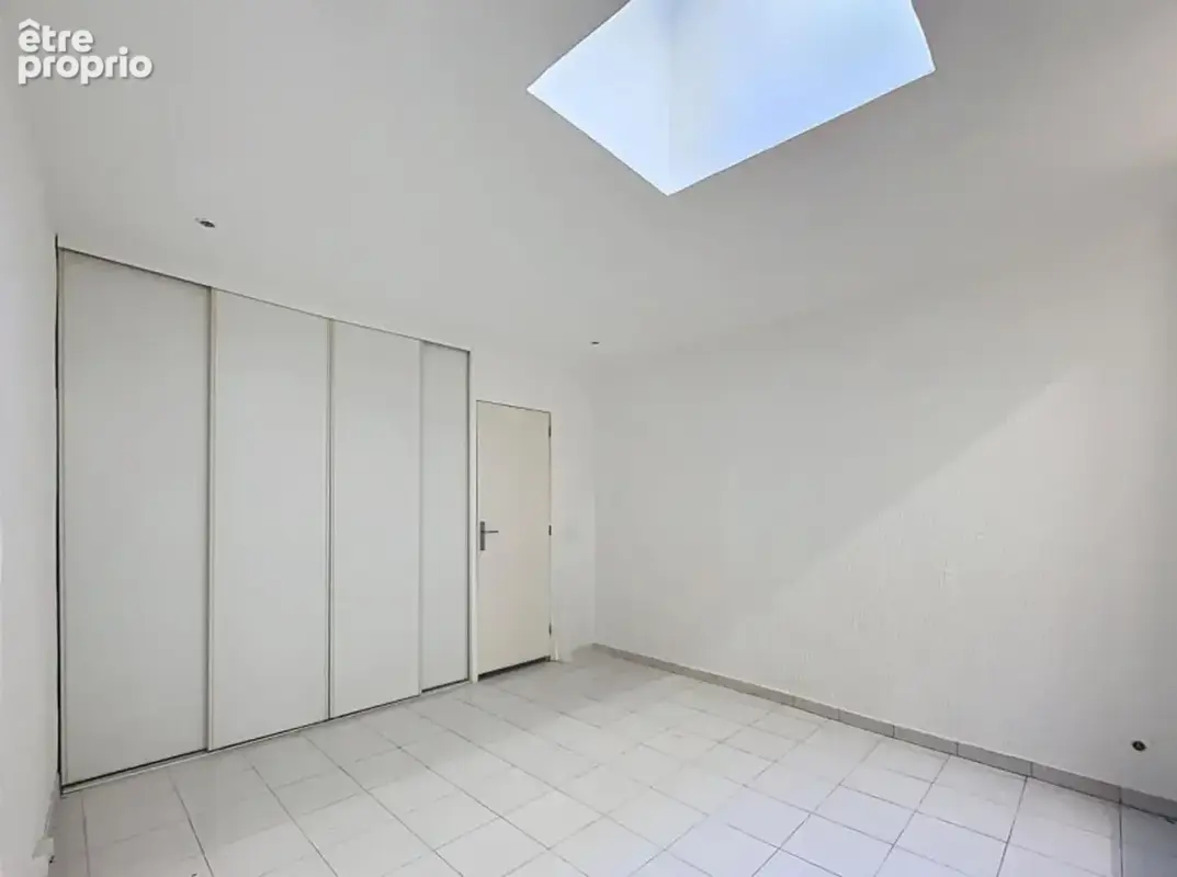 Appartement Marseille 2 pièces 64 m2, proche Préfecture - photo 6