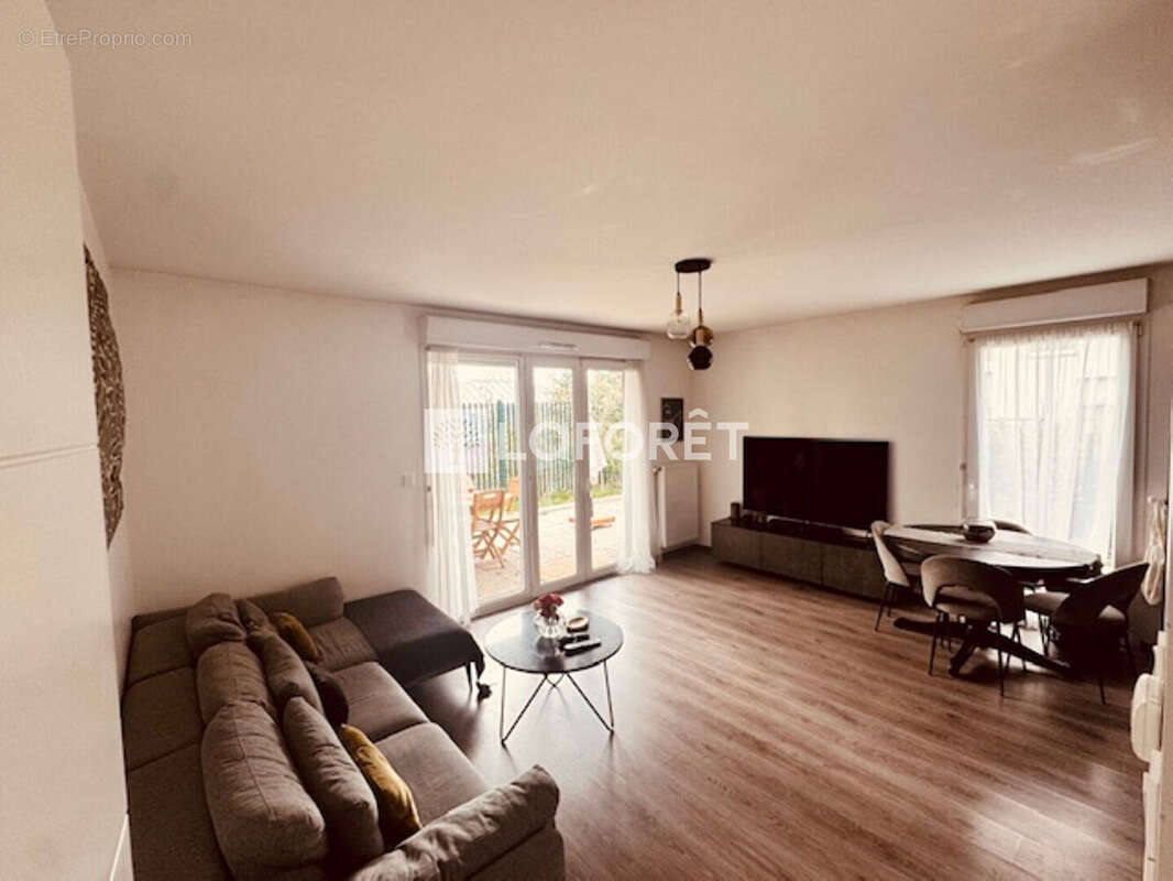 Appartement à VILLEMOMBLE