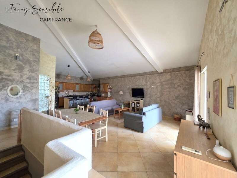 Appartement à MARSEILLE-15E