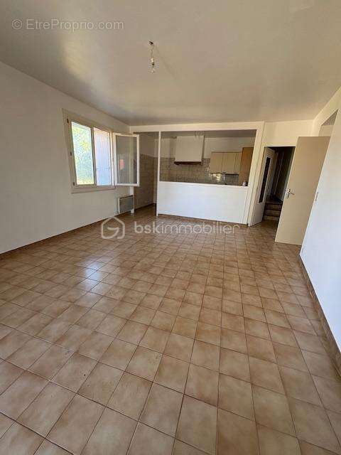 Appartement à SAINT-CHRISTOL-LES-ALES