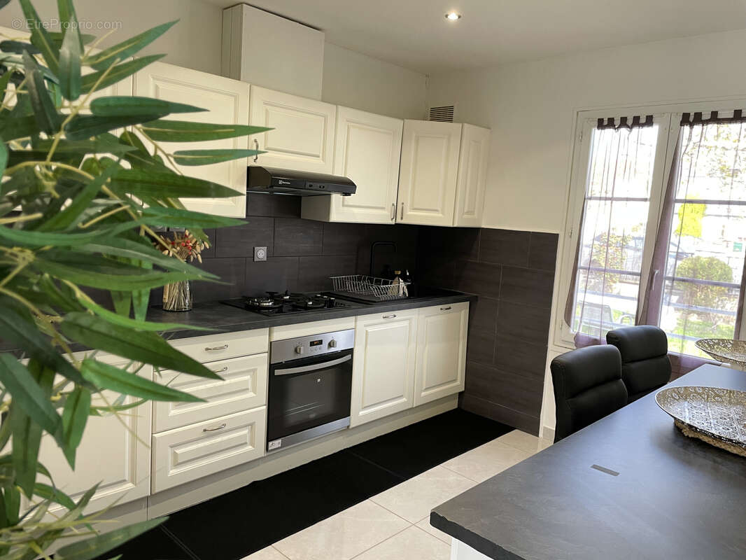 Maison à CASTILLON-LA-BATAILLE