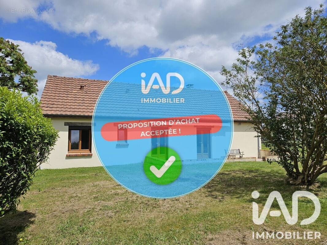 Photo 1 - Maison à SAINT-LUBIN-DES-JONCHERETS