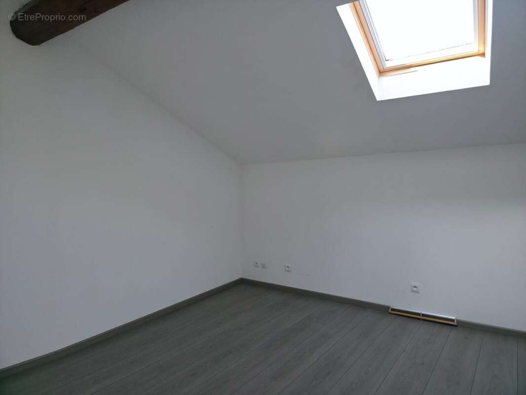 Appartement à AUBAIS