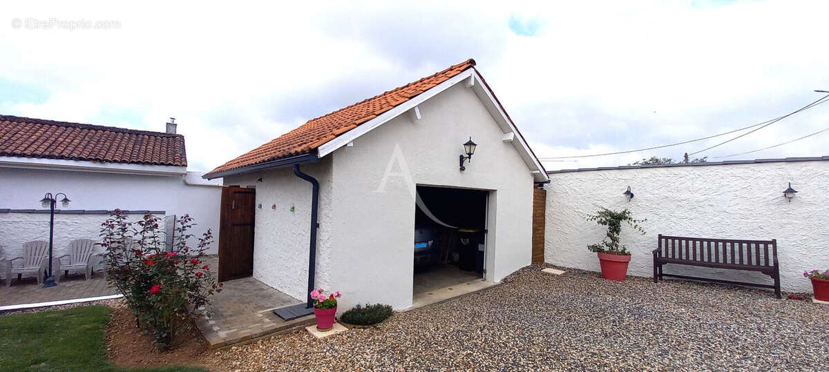Maison à ITEUIL