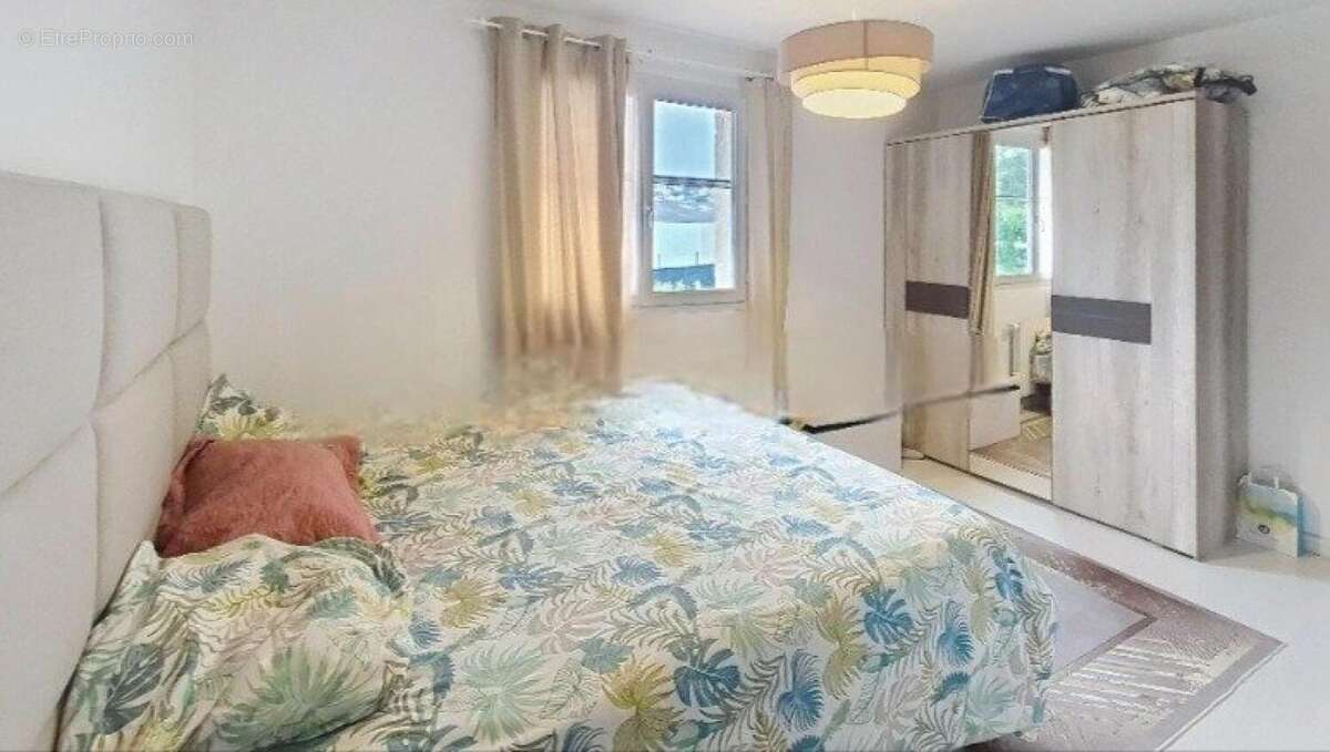 Photo 7 - Maison à SAINT-ETIENNE