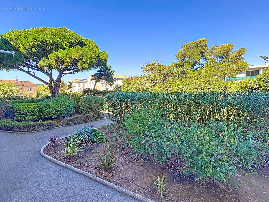 Appartement à SIX-FOURS-LES-PLAGES