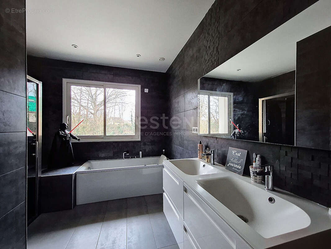 Maison à PRECY-SUR-OISE