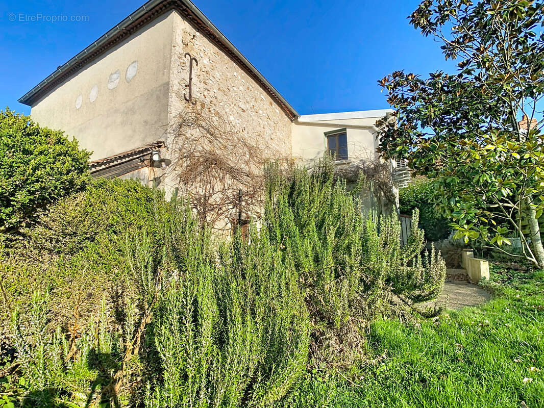 Maison à MONTMIRAIL