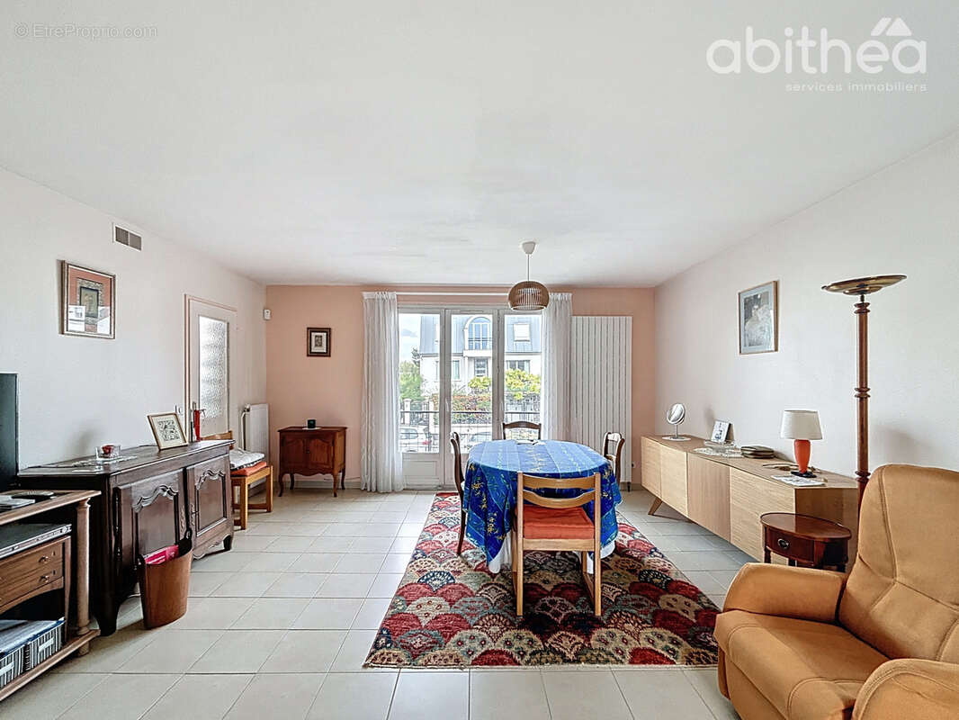 Maison à CHOISY-LE-ROI