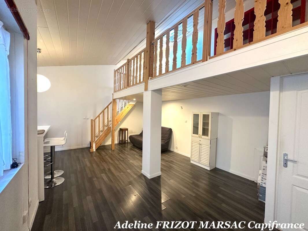 Appartement type maisonnette 54m2- terrasse - 1 chambre - mezzanine - buanderie - cave - photo 2